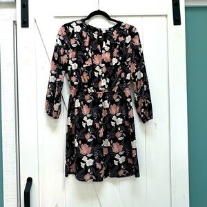 41 Hawthorne Diana Keyhole Detail Long Sleeve Dress Stitch Fix. Size PS